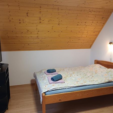 Kéknefelejcs Vendégház Tapolca Exterior foto